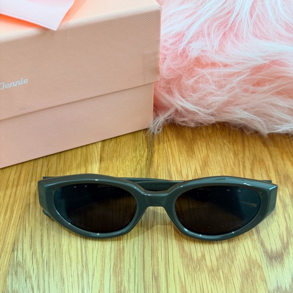 GENTLE MONSTER Accessories - Gentle Monster Jennie Fish Tail Sunglasses